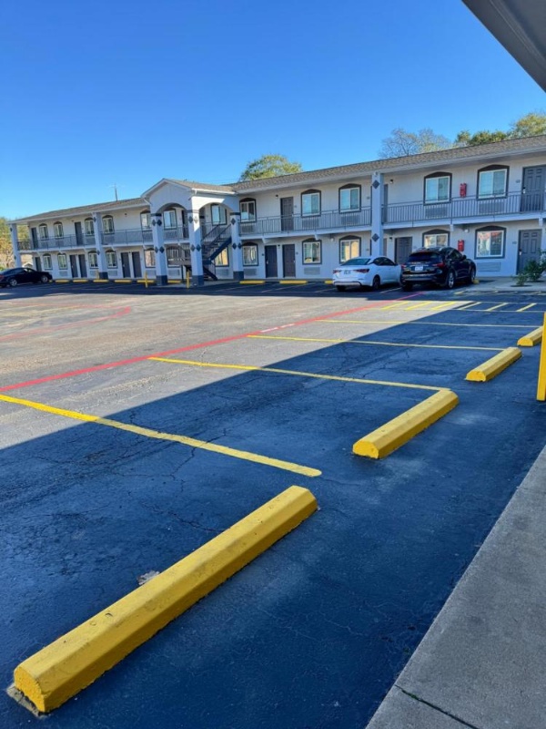 Continental Inn and Suites image 28