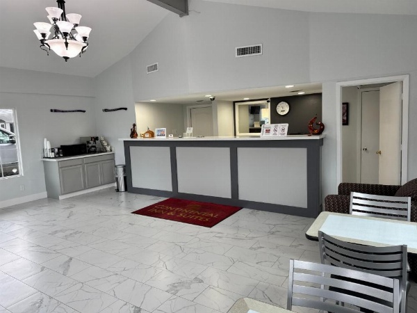 Continental Inn and Suites image 9